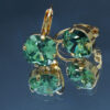 Boucles d'oreilles dormeuses en acier inoxydable avec crystaux carrés vert émeraude 10x10 mm et sertissage en laiton plaqué or